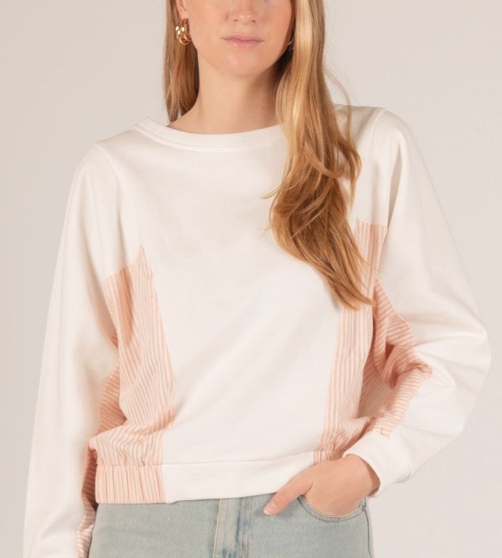 Contrast Stripe Pullover