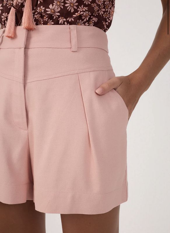 Linen Shorts with Pleat