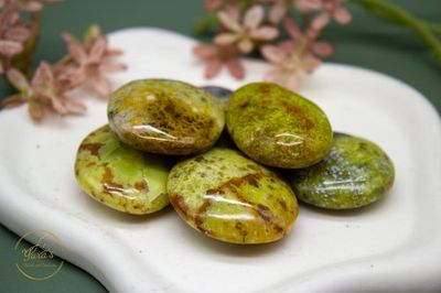 Groene Opaal zaksteen Ovaal 8-15g