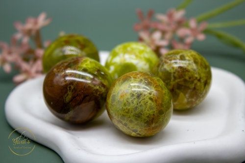 Groene Opaal Zaksteen Bolvormig  25-35g