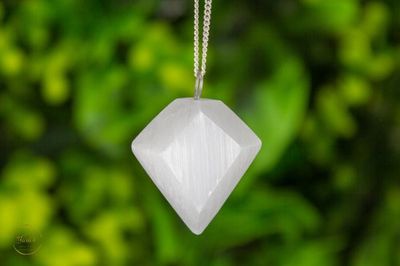 Seleniet hanger Diamant