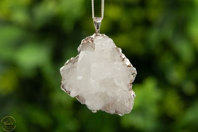 Bergkristal cluster hanger verzilverd - 21.12 gram