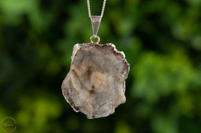 Hanger chalcedoon roos met verzilverde rand - 7.96 gram