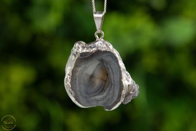 Hanger chalcedoon roos met verzilverde rand - 12.57 gram