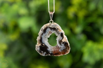 Agaat geode hanger verzilverd - 6.37 gram