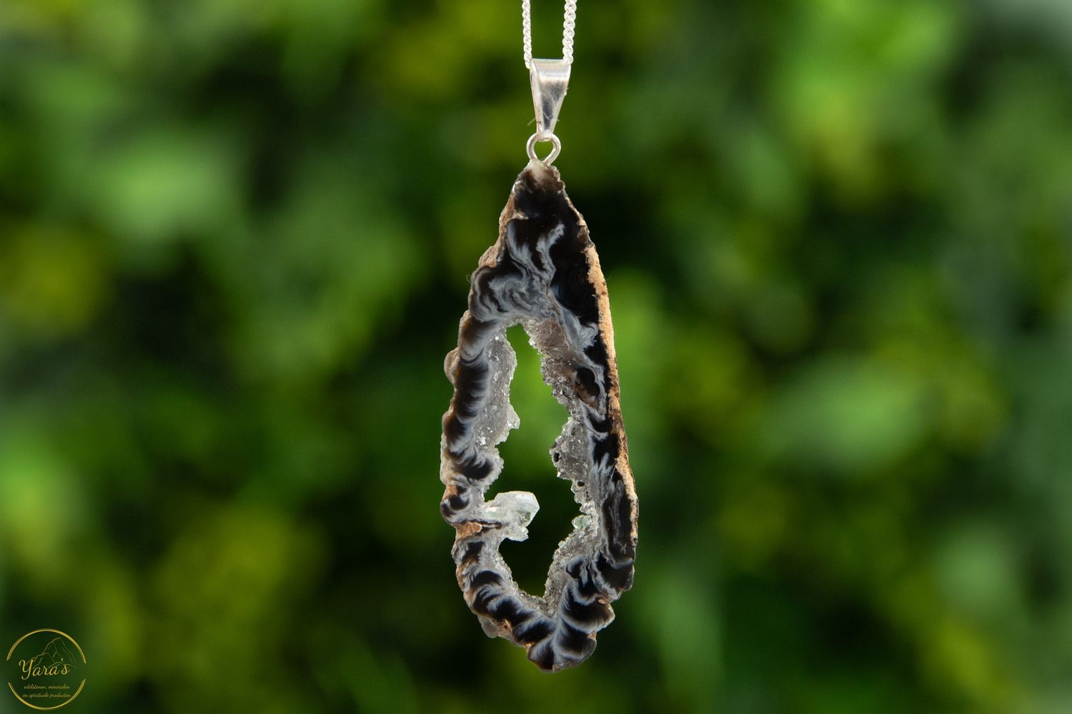 Agaat geode hanger verzilverd - 6.00 gram