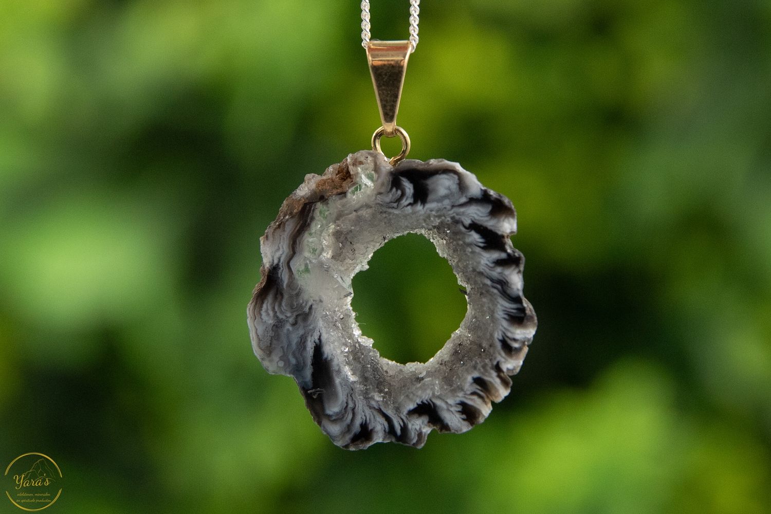 Agaat Geode Hanger met verguld oogje