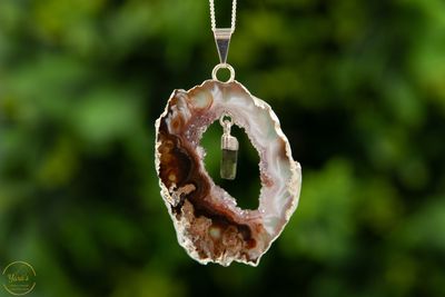 Agaat Geode met Toermalijn hanger