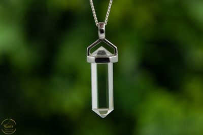 Bergkristal punthanger Zilver