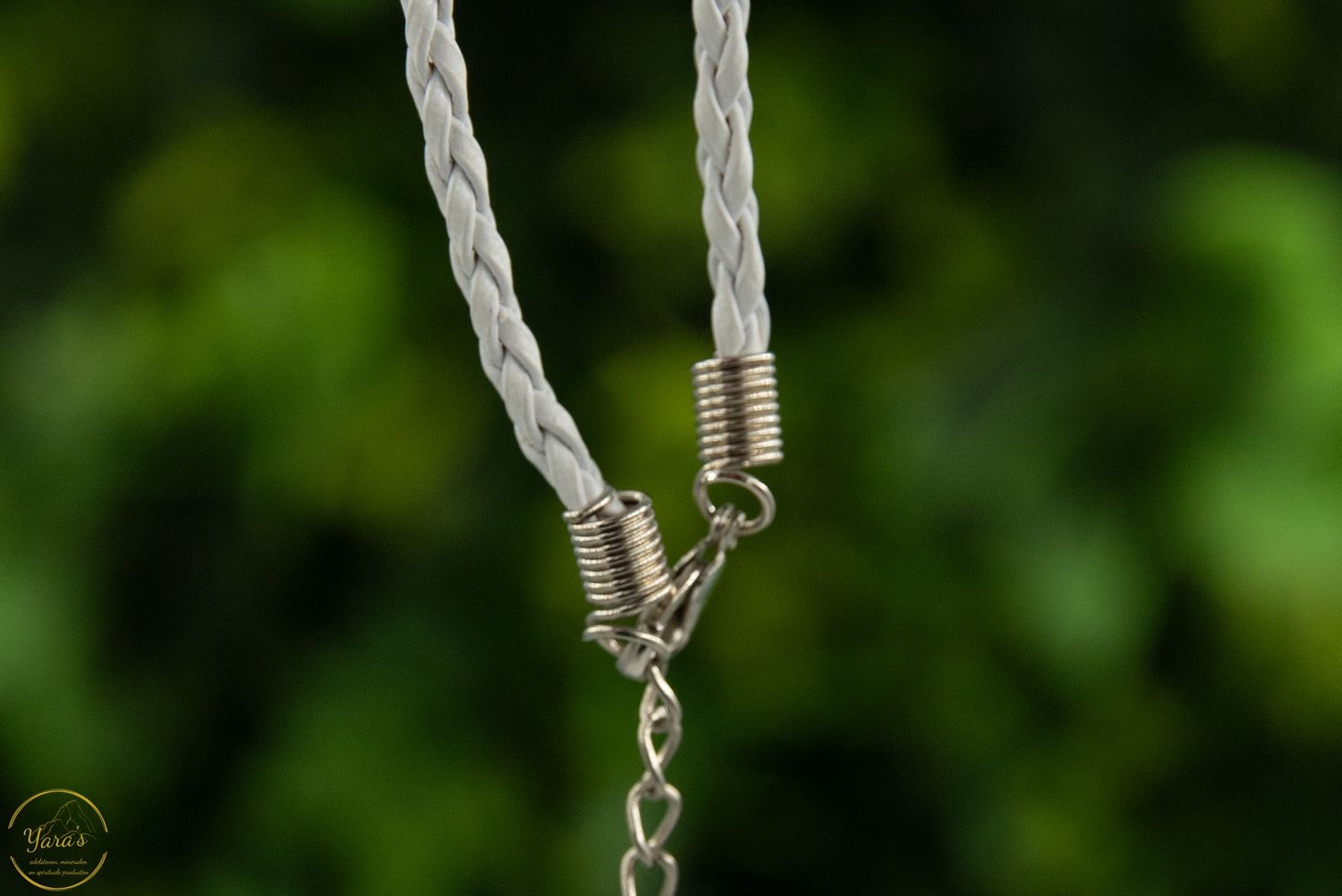 Gevlochten ketting wit met sluiting