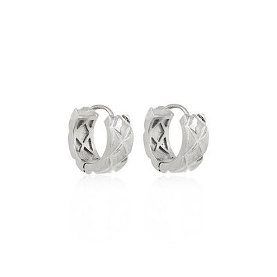 Zilverkleurige oorringen met patroon – 16 x 6 mm - My Bendel