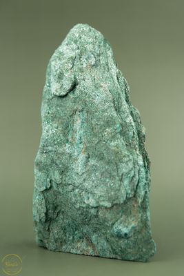 Fuchsiet sculptuur ruw - 1.23 kg