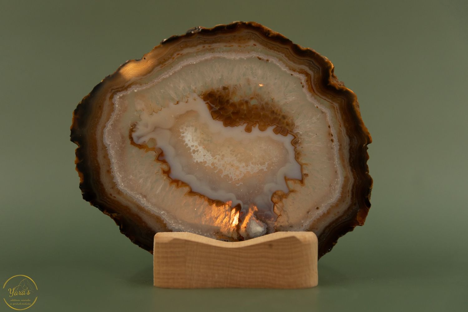 Agaat schijf -- 206 gram