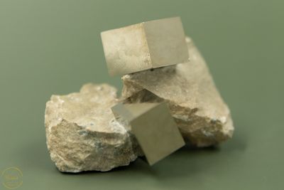Pyriet Kubus Navajun 32 gram