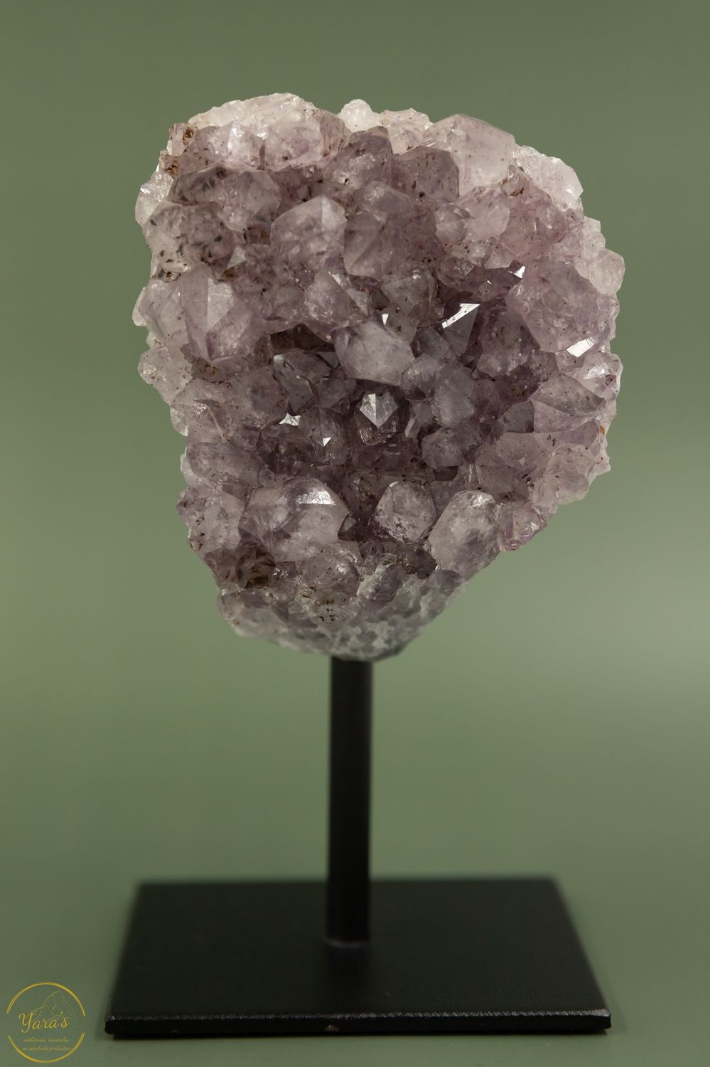 Amethist cluster op standaard-11548