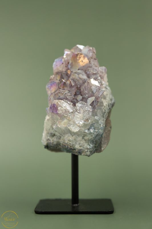 Angel Aura op Amethist op standaard 0.570 kg