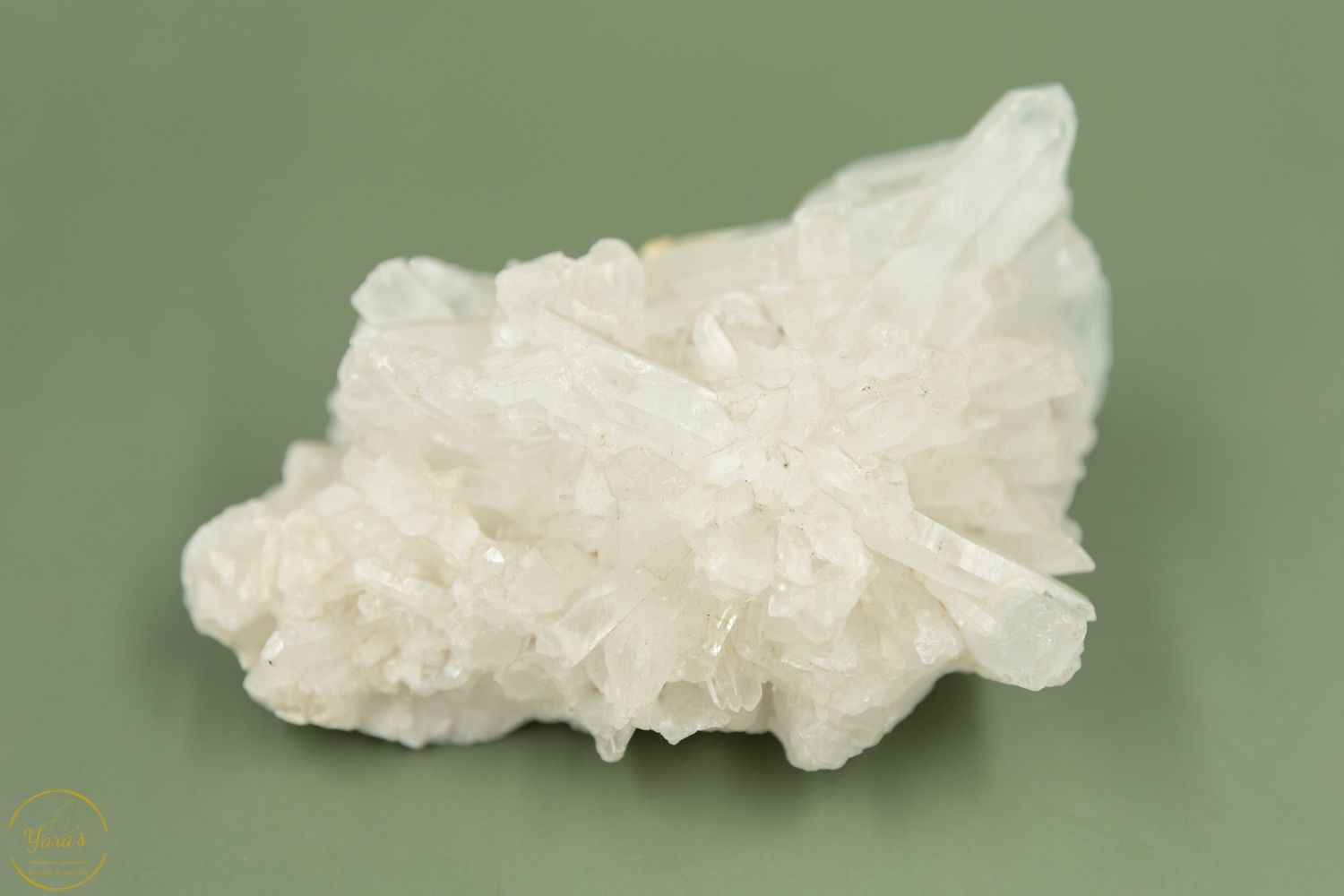 Bergkristal cluster ruw-88385 369 kg