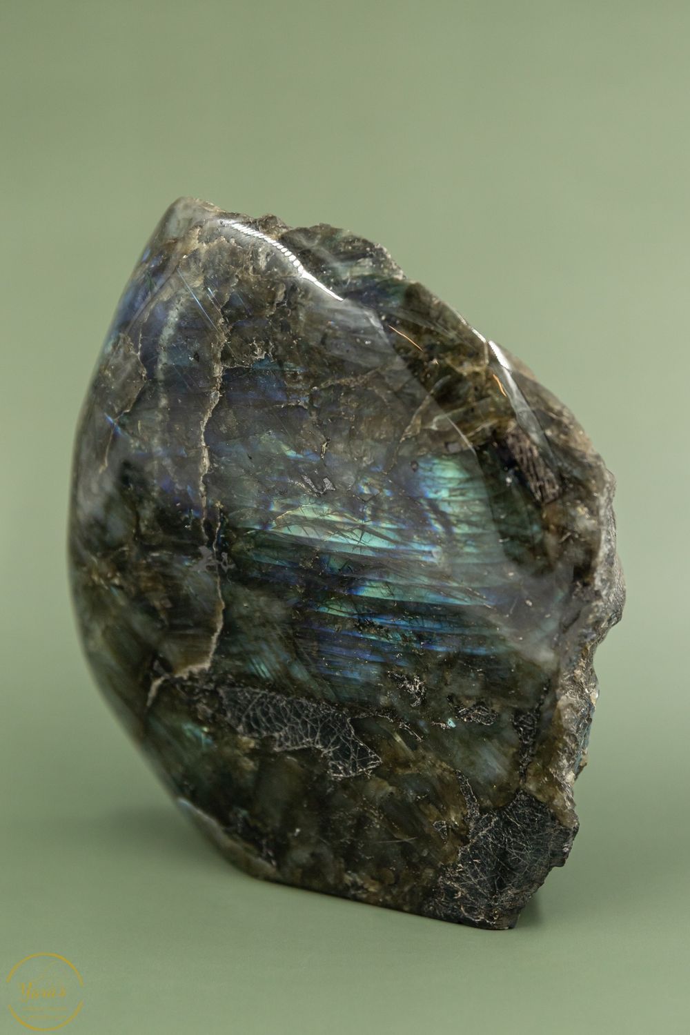 Asmonument Labradoriet 1390 gram