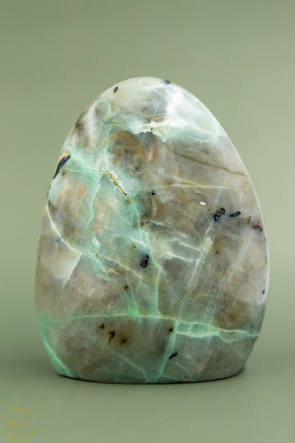 Asmonument Groene Maansteen 1334 gram