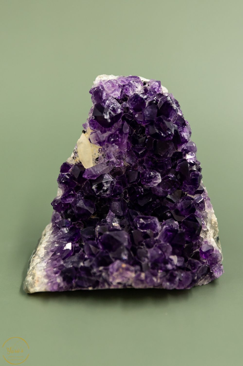 Asmonument Amethist 594 gram