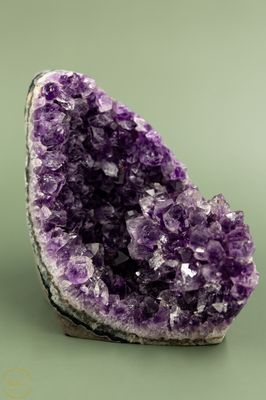 Asmonument Amethist 1256 gram