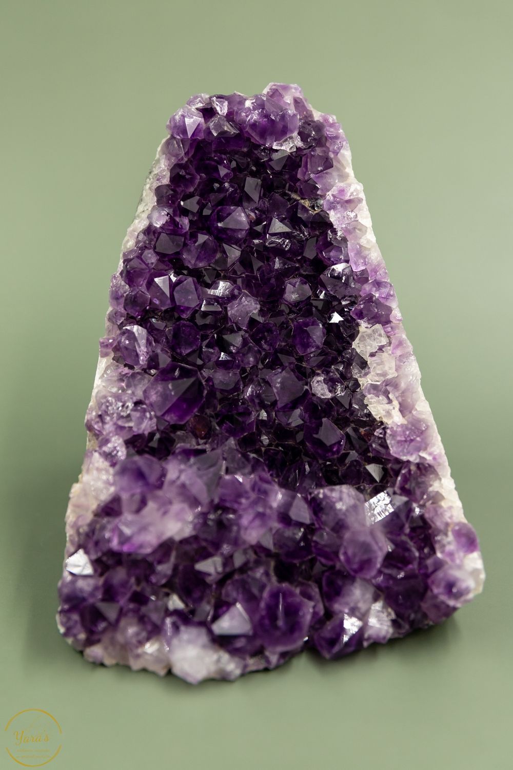 Asmonument Amethist 2092 gram