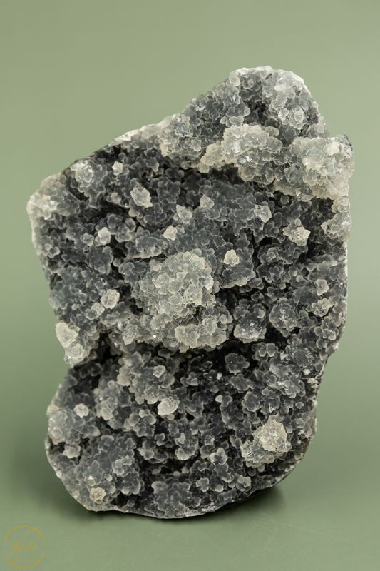 Zwarte druzy chalcedoon - 580 gram