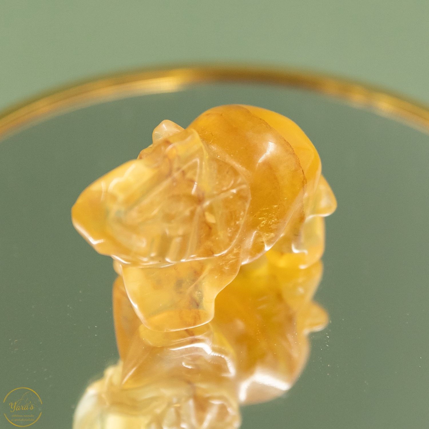 Fluoriet olifant 31 gram.