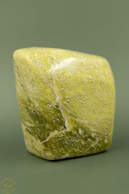 Serpentijn sculptuur - 542 gram