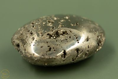 Pyriet handsteen