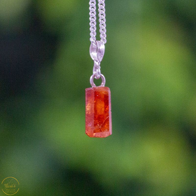 Hessoniet Granaat hanger zilver - 1.10 gram