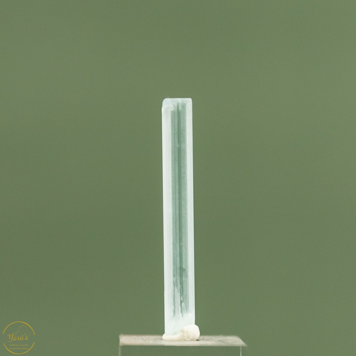 Aquamarijn staafje 4cm hoog