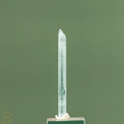 Aquamarijn staafje 5cm hoog