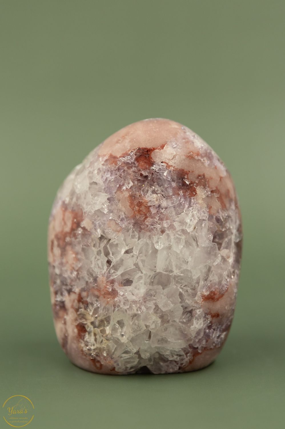 Roze Amethist sculptuur.