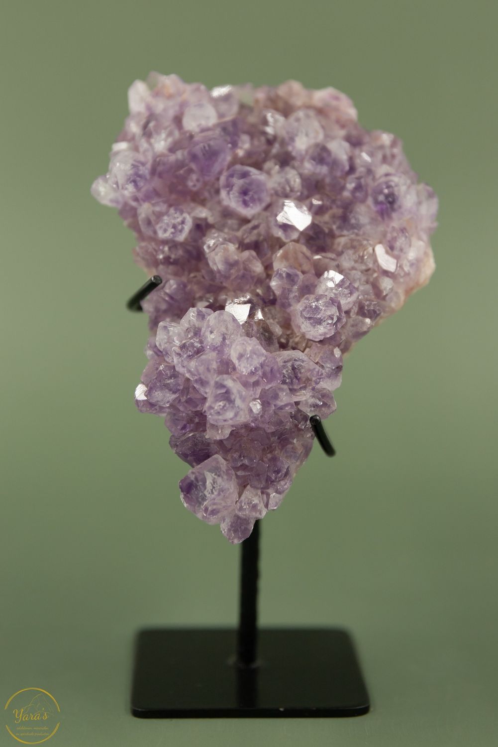 Roze Amethist op standaard-270 gram