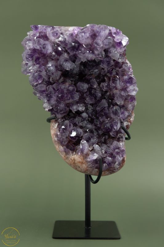 Roze Amethist Freeform op standaard- 1.75 kg