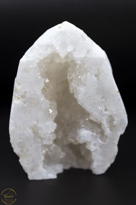 Kwartsgeode toren - 107 gram