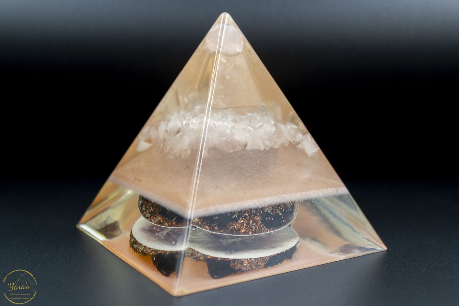 Piramide klein - Rozenkwarts