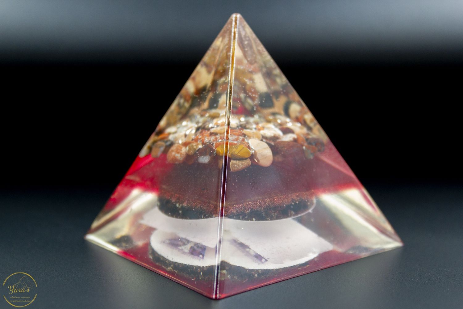 Piramide klein - Koper met Breccie Jaspis