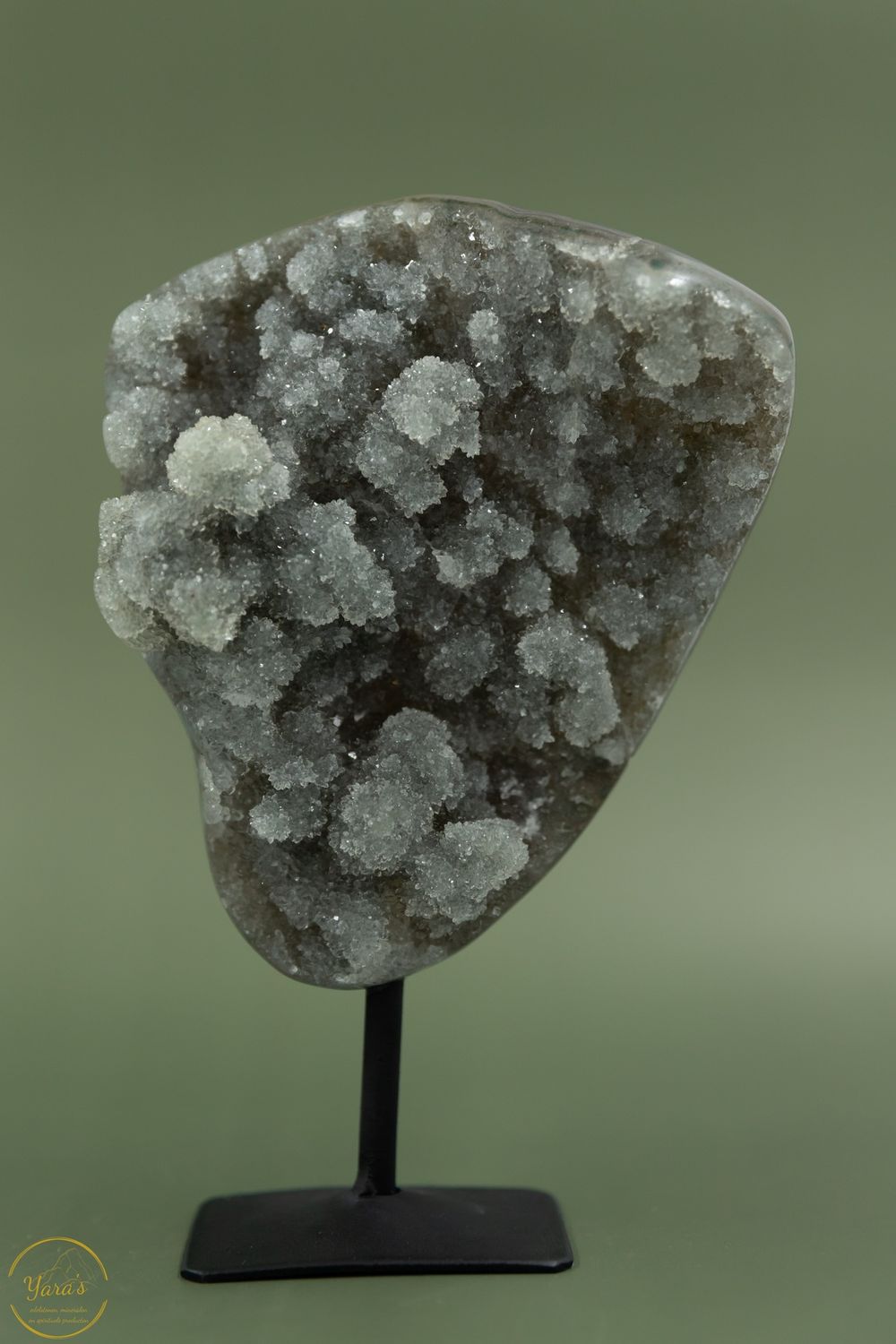 Groene amethist/prasioliet op standaard 682 gram