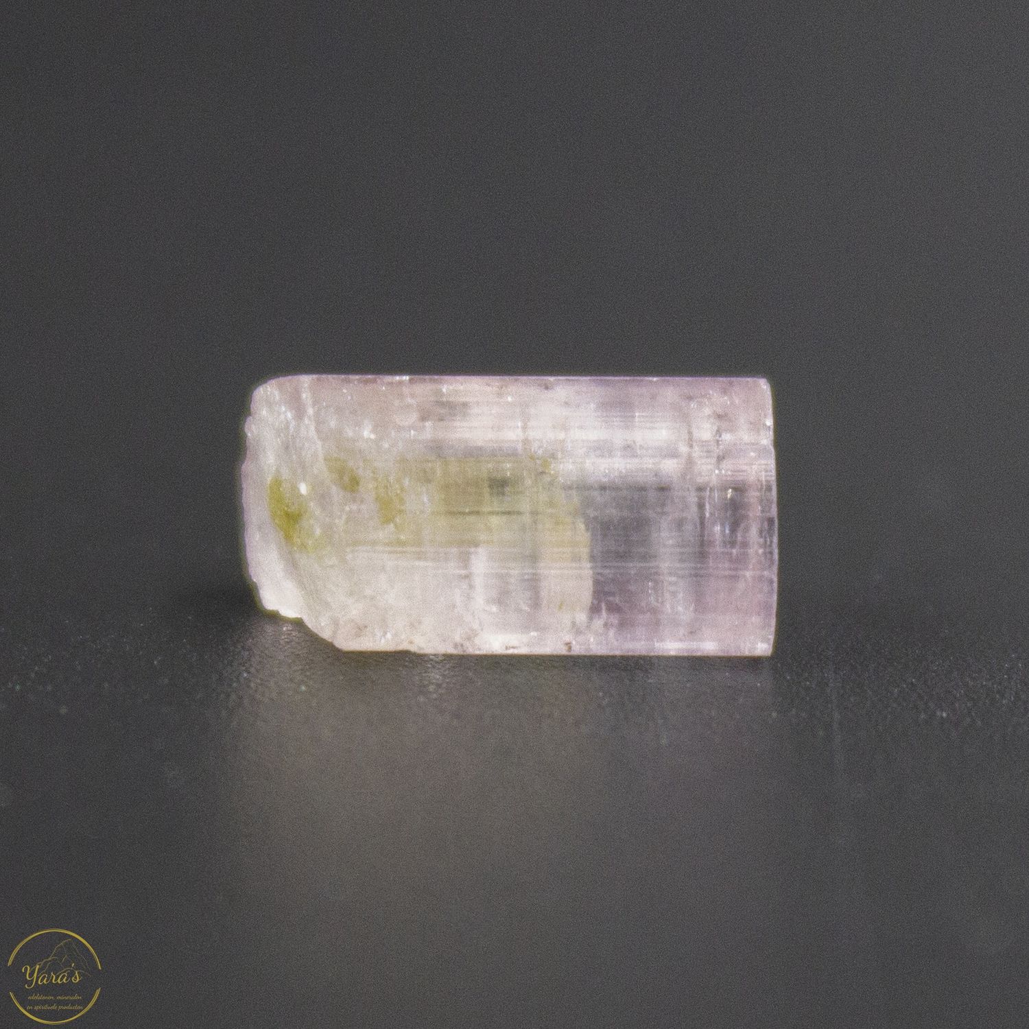 Roze Toermalijn A+ kwaliteit ruw - 0.82 gram