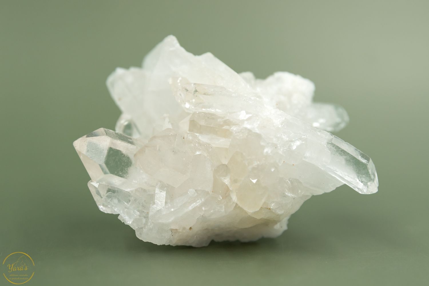 Bergkristal cluster-261 gram