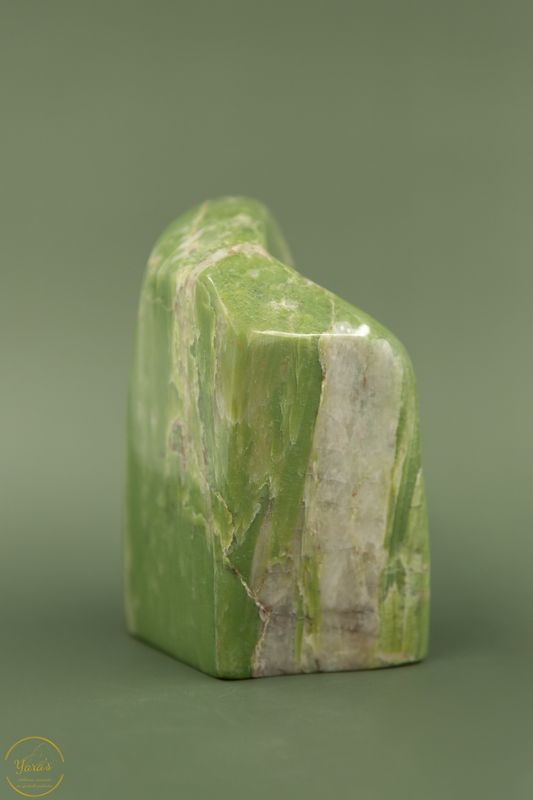 Serpentijn sculptuur gepolijst - 545 gram