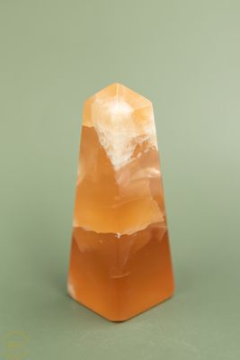 Honing Calciet Obelisk - 147 gram