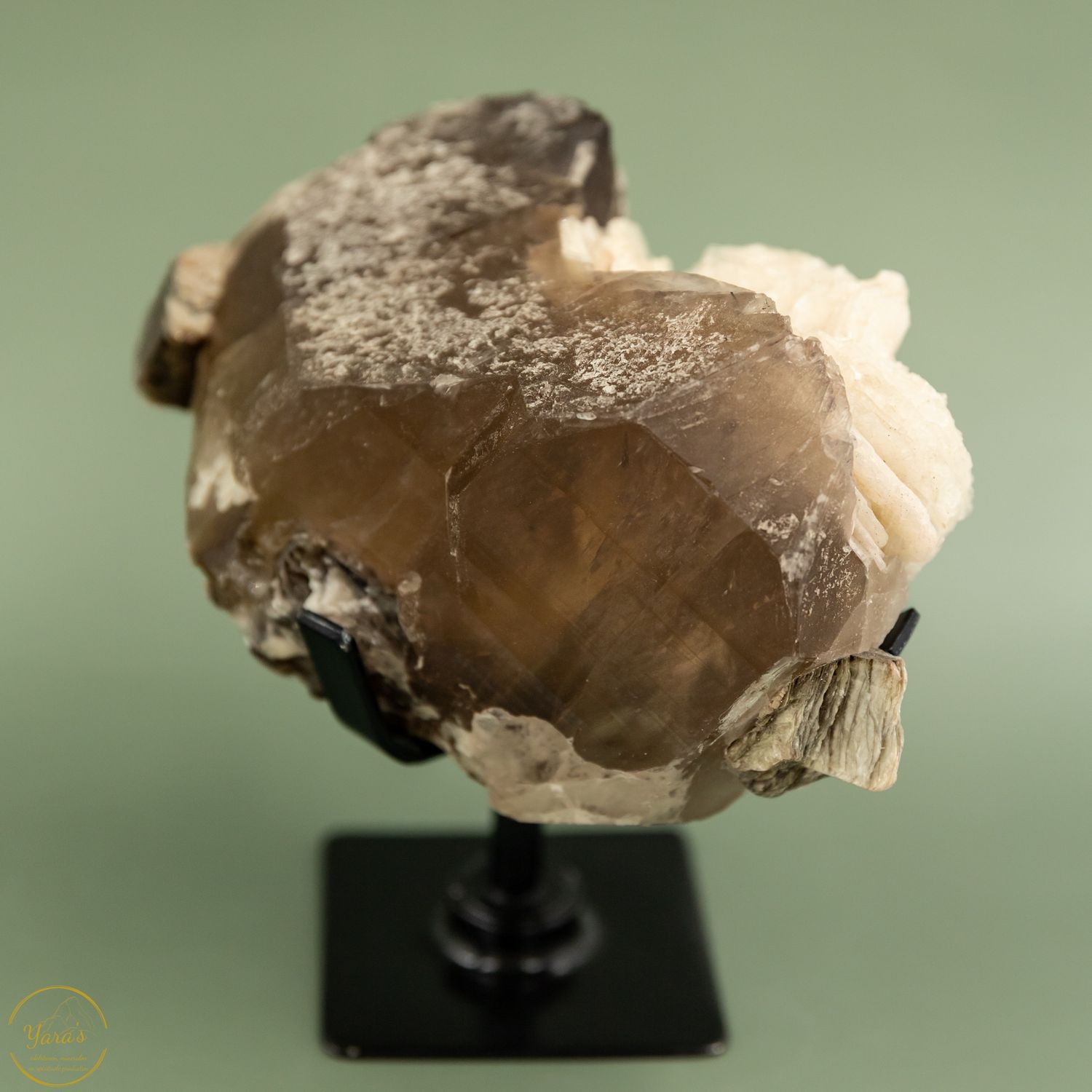 Citrien  met calciet en Mica op standaard -1.91 kg