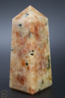 Zonnesteen obelisk  - 78 gram