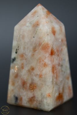 Zonnesteen obelisk  -  64 gram