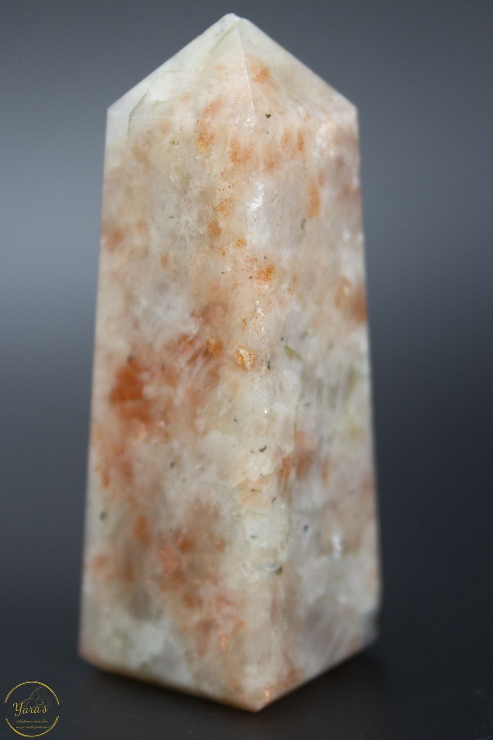 Zonnesteen obelisk  - 60 gram