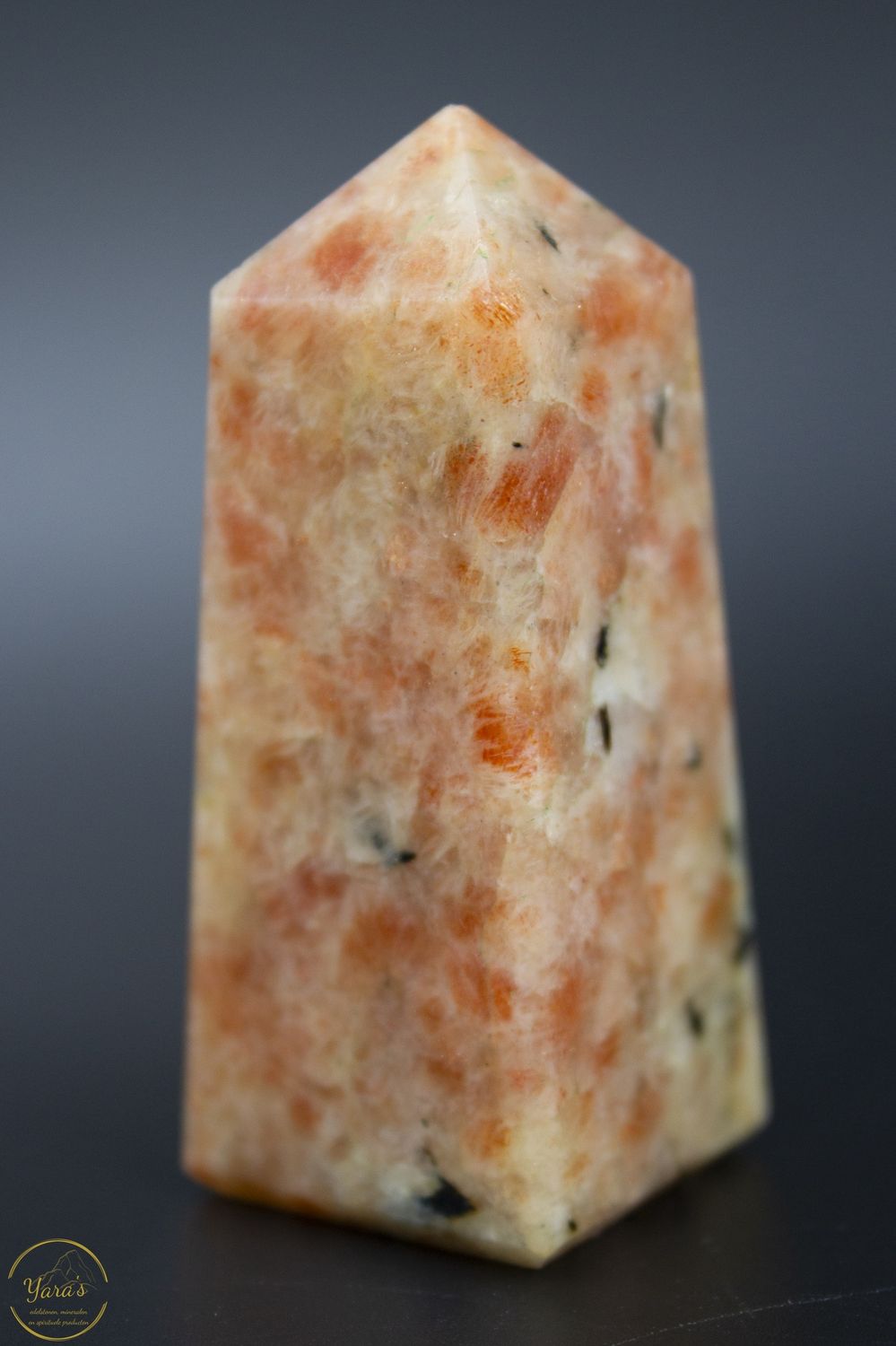Zonnesteen obelisk  - 80 gram