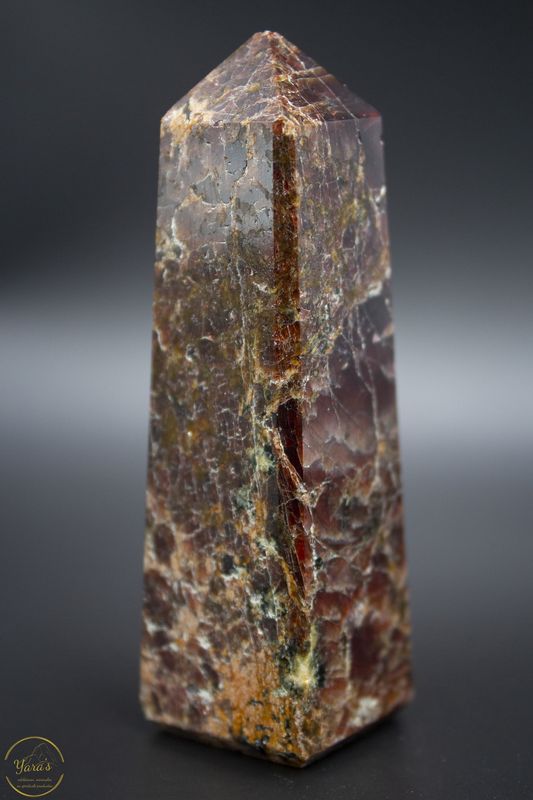 Rode granaat obelisk 140 gram